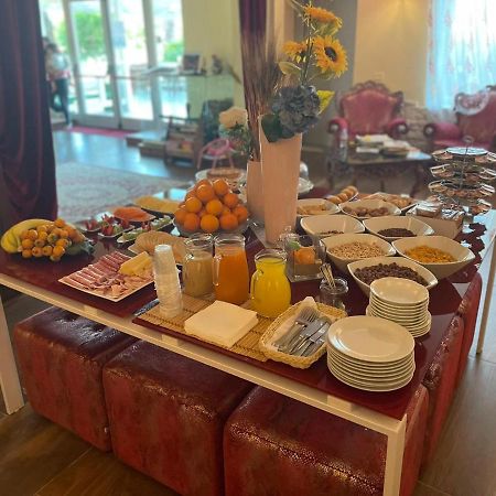 Mimi Hotel 利卡塔 外观 照片